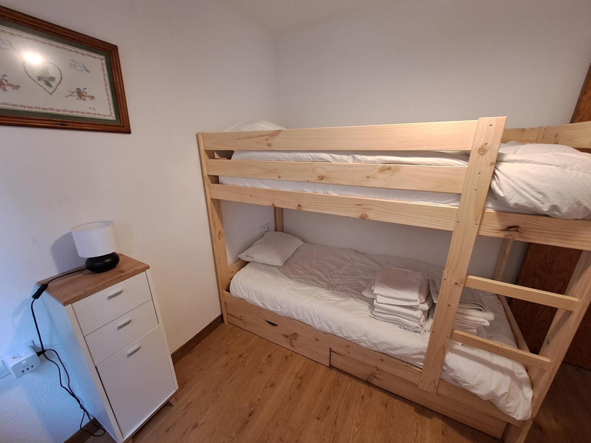 Casa Bihotz - Bonito Y Centrico Apartamento Con Garaje En Sallent Сальент-де-Гальего Экстерьер фото